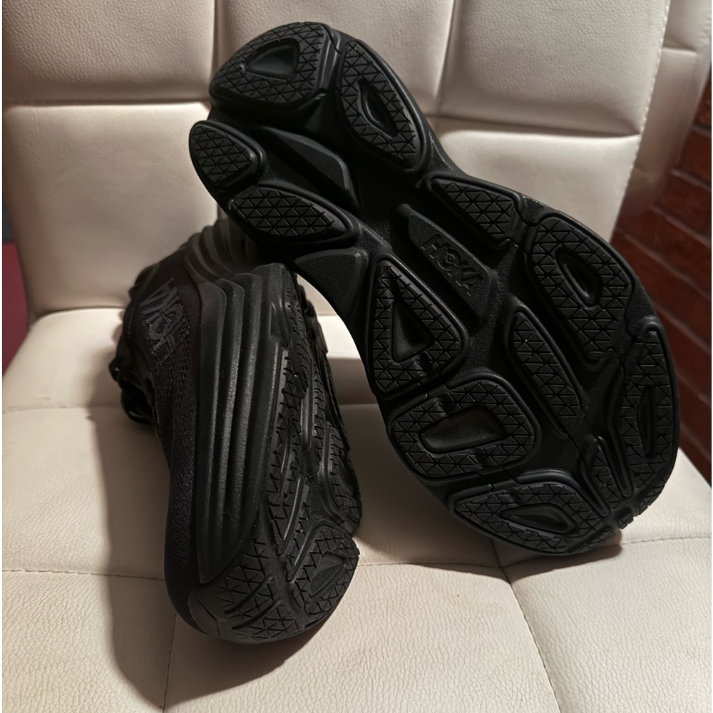 Size 9.5 - Hoka One One Bondi 8 Black - Picture 9 of 10
